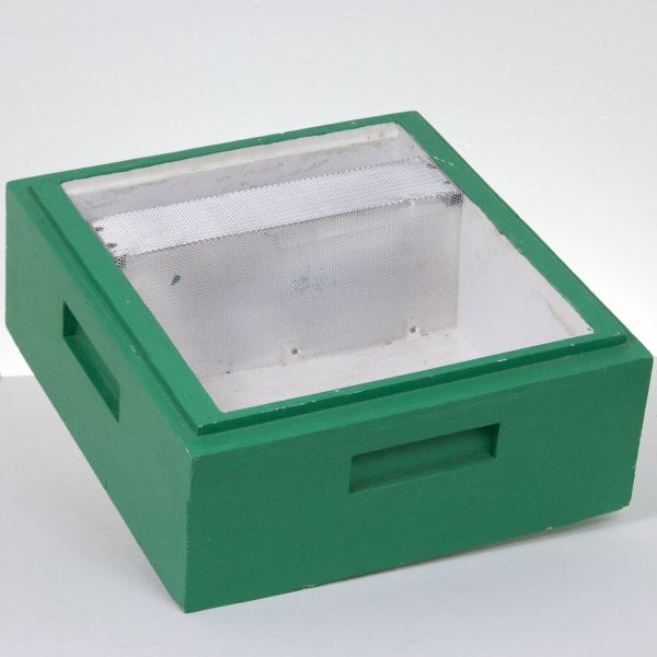 krmítko plastove na ul 39 krmítko plastove na ul 39